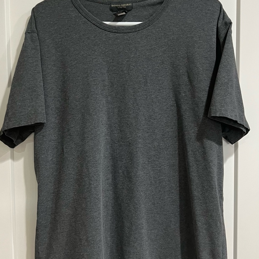 Banana Republic Men’s Gray T-Shirt